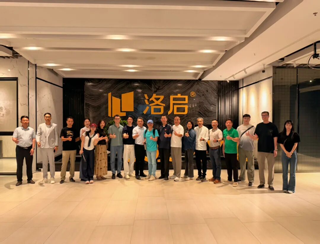 铝业帝国的“全链”穿越之行:“原来摩天大楼的‘皮肤’是这么来的!” - 图27