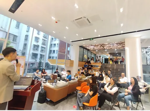 学加白云区同学会活动丨走进羊城道胜文创谷 - 图7