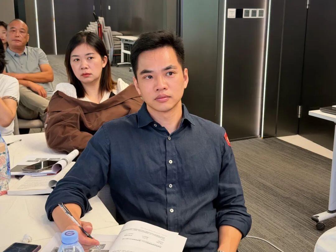 课堂笔记丨一个用38元门票做出27%复购率,一个跑遍全国说服老板再投1个亿:资产下行市场,谁在靠运营活下来?