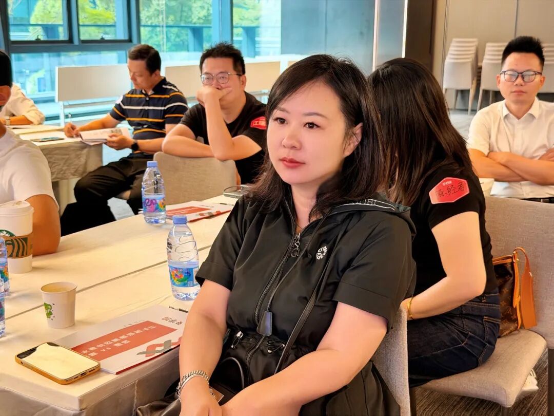 课堂笔记丨一个用38元门票做出27%复购率,一个跑遍全国说服老板再投1个亿:资产下行市场,谁在靠运营活下来?