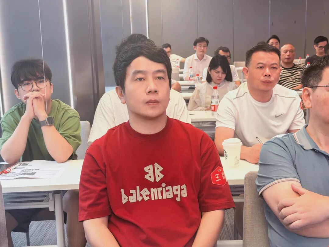 从“卖东西”到“赚信任”:6种社区商业新打法+3个避坑指南,看完少走3年弯路 - 图41
