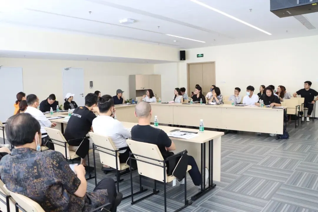 学加深圳同学会丨走进南山智园崇文园区、天安云谷参观学习 - 图11