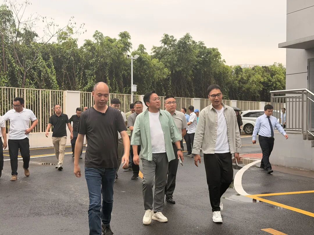 探秘未来工厂!增城同学会走进湾区智慧“巨无霸” - 图3