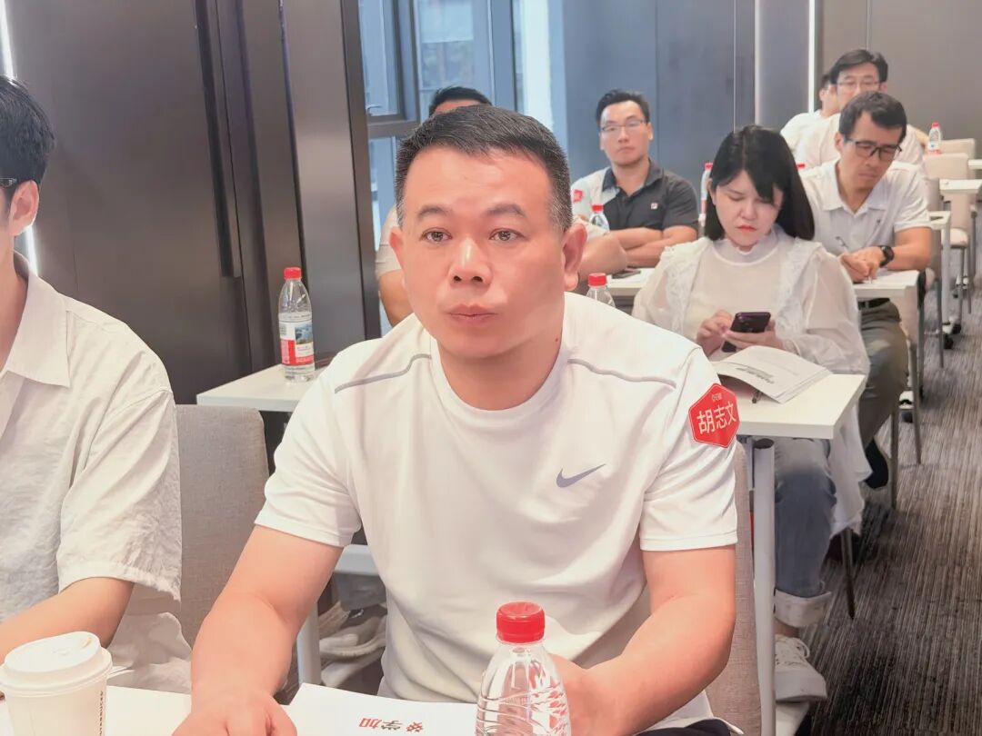 从“卖东西”到“赚信任”:6种社区商业新打法+3个避坑指南,看完少走3年弯路 - 图47