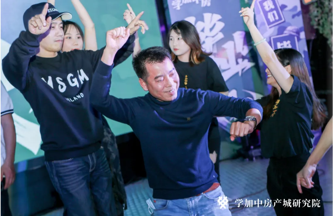 一场让人热血沸腾的毕业晚会:学加4期-5期毕业典礼顺利落幕 - 图45