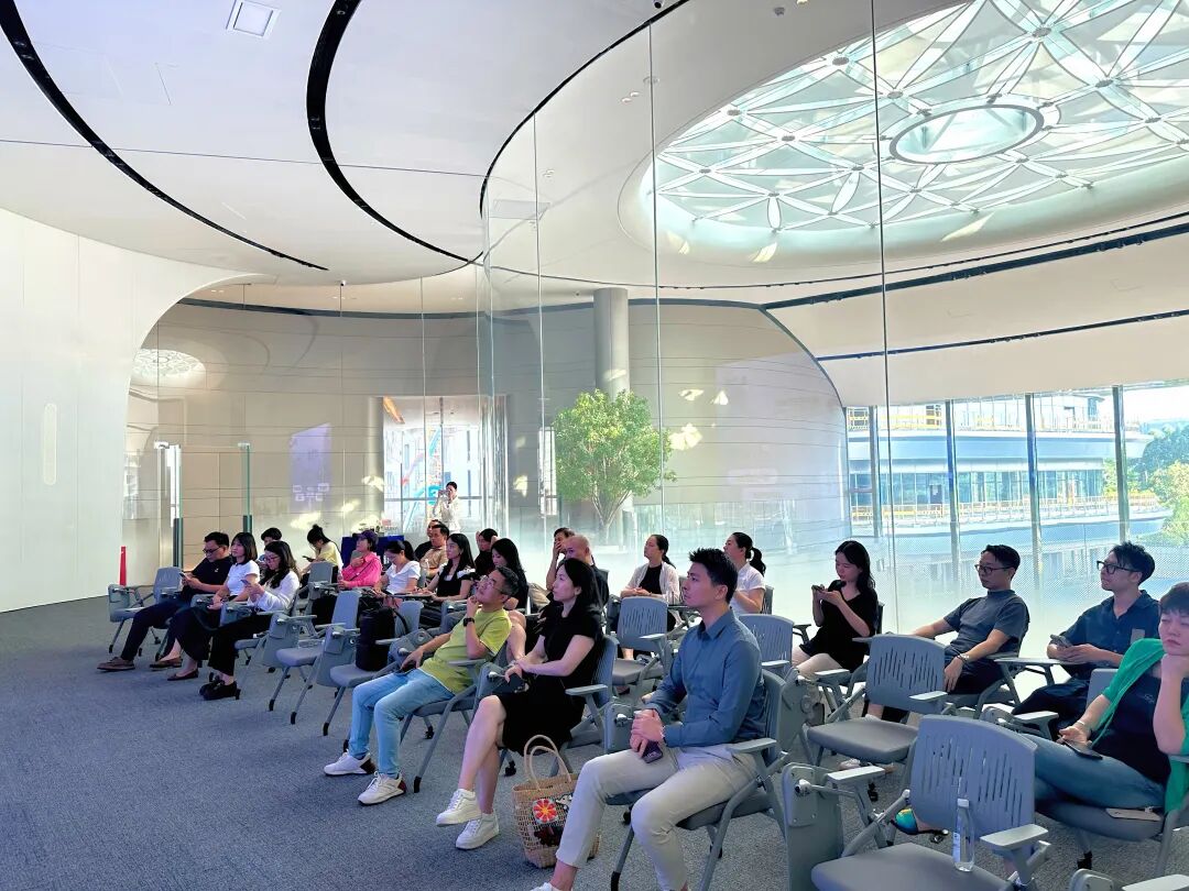 黄埔区同学会丨走进广开云领科技城和星际云汇 - 图5