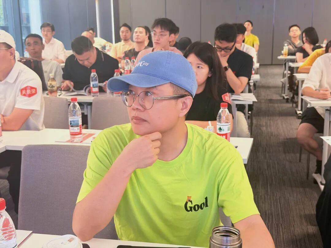 从“卖东西”到“赚信任”：6种社区商业新打法+3个避坑指南，看完少走3年弯路 - 图34