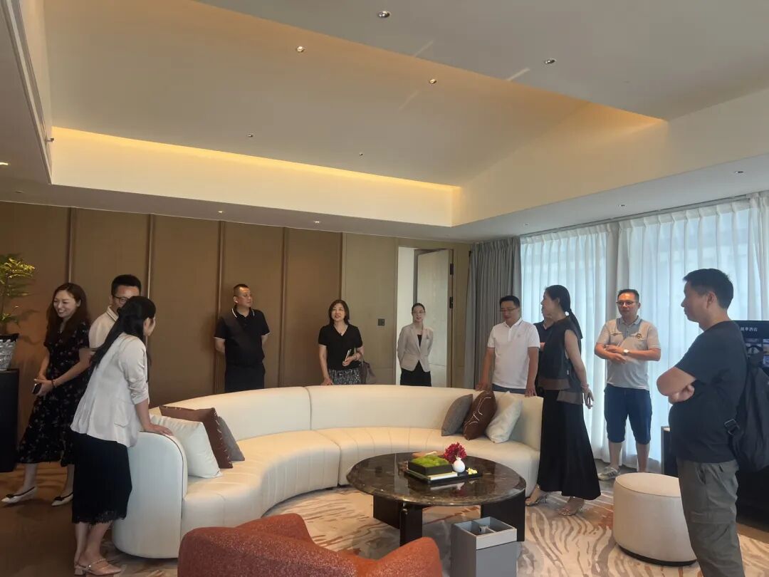 谁懂啊!在大沥这家酒店醒来,窗外就是摩天轮,下楼就能看展吃粤菜! - 图7
