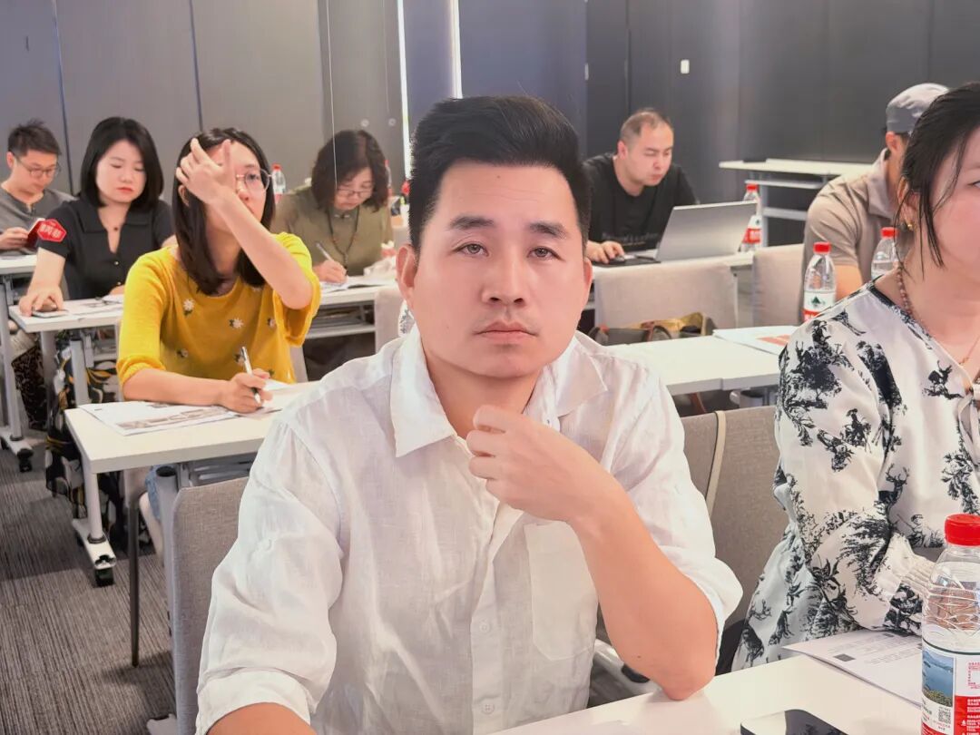 从“卖东西”到“赚信任”：6种社区商业新打法+3个避坑指南，看完少走3年弯路 - 图55