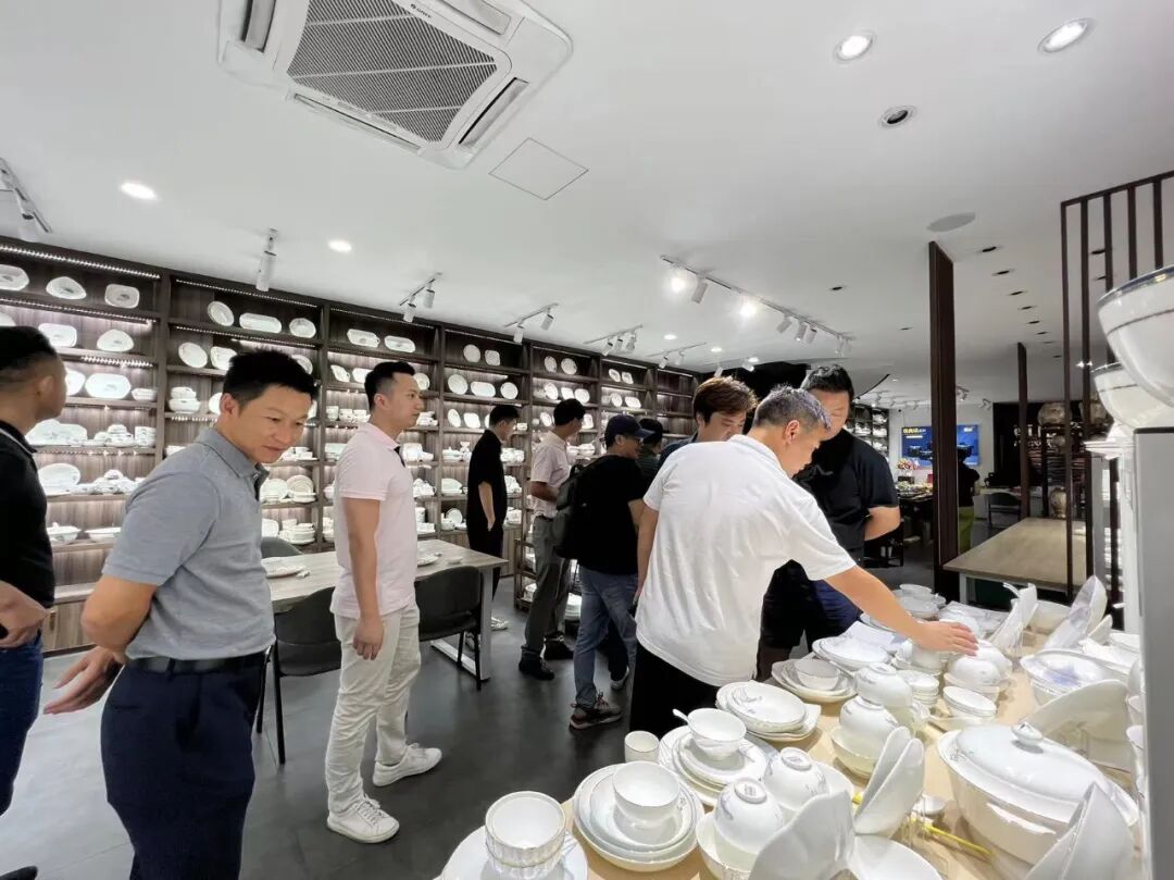 学员企业参访丨走进广东南国小商品城 - 图8