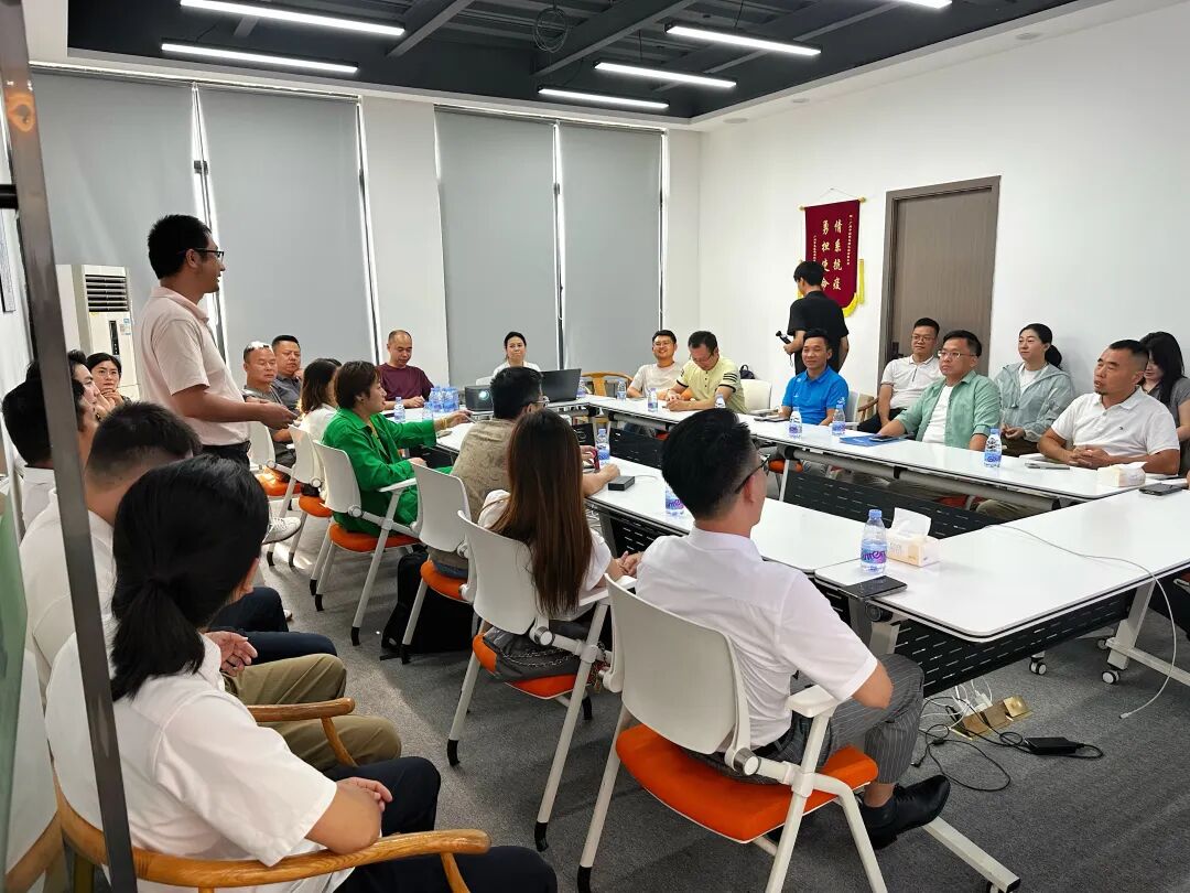 增城同学会丨走进黑牛广州新经济产业园和中科华埔生命智慧谷 - 图3