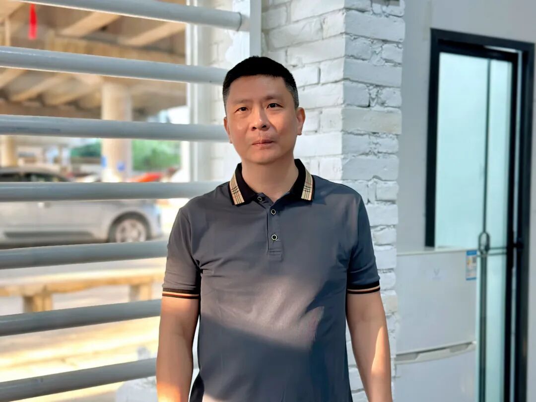 走进重启中的小洲艺术村:从“灰色桥底”到“绿色艺术长廊” - 图26