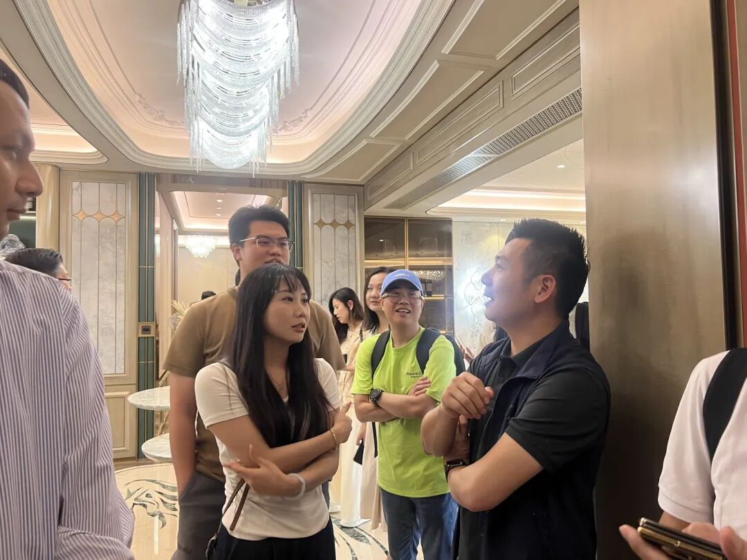 7个亿!三兄弟“扫货”广州顶豪,背后藏着什么财富密码? - 图9