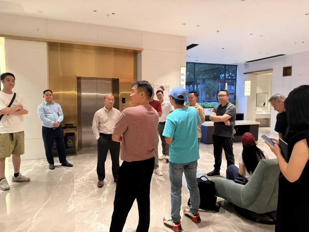 别人招商,他“招壳”:空荡荡的互联网医院里,藏着最满的生意 - 图11