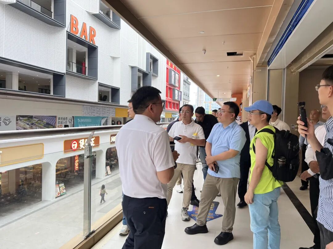 把商场变成“唱片机”?新月广场:在这里,逛街是种“沉浸式听歌” - 图10