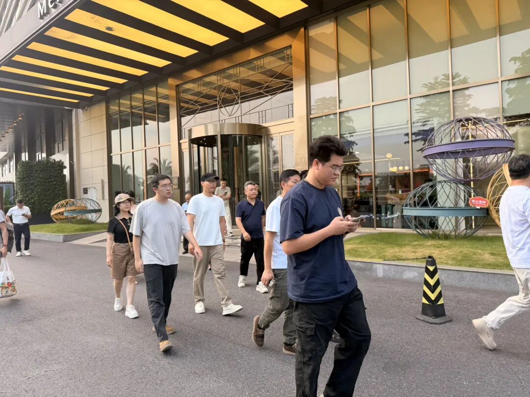 保润5G酒店集群,从1800间客房到“城市商务微中心”,保润如何用一座会议中心,缝合空港经济带的“流量裂痕”? - 图16
