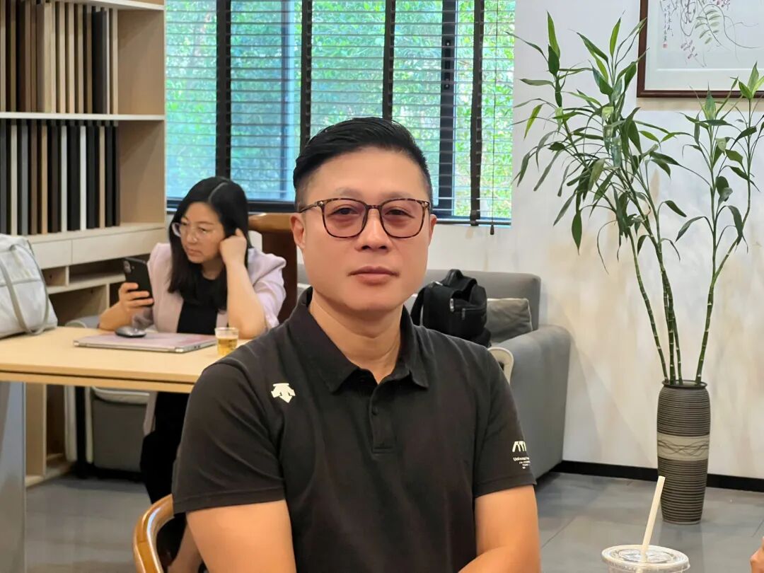 K歌玩出新科技!广州这间KTV用“全熄屏沉浸”引爆夜经济,学加同学组队“尝鲜” - 图27