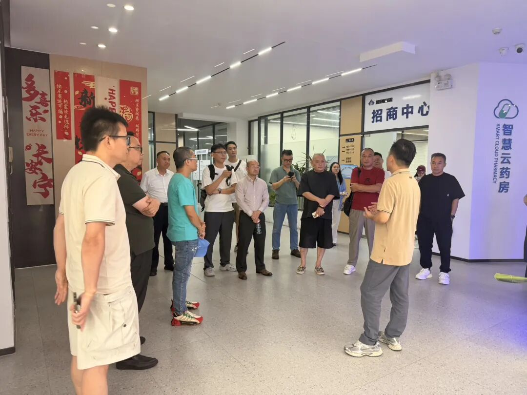 别人招商,他“招壳”:空荡荡的互联网医院里,藏着最满的生意 - 图6