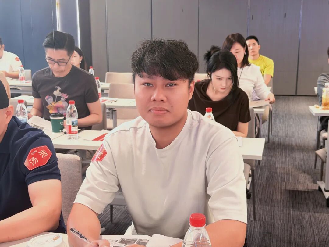 从“卖东西”到“赚信任”:6种社区商业新打法+3个避坑指南,看完少走3年弯路 - 图68