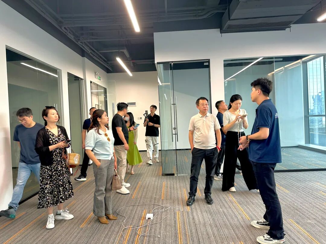 增城同学会丨走进骏德时代产业园 - 图2