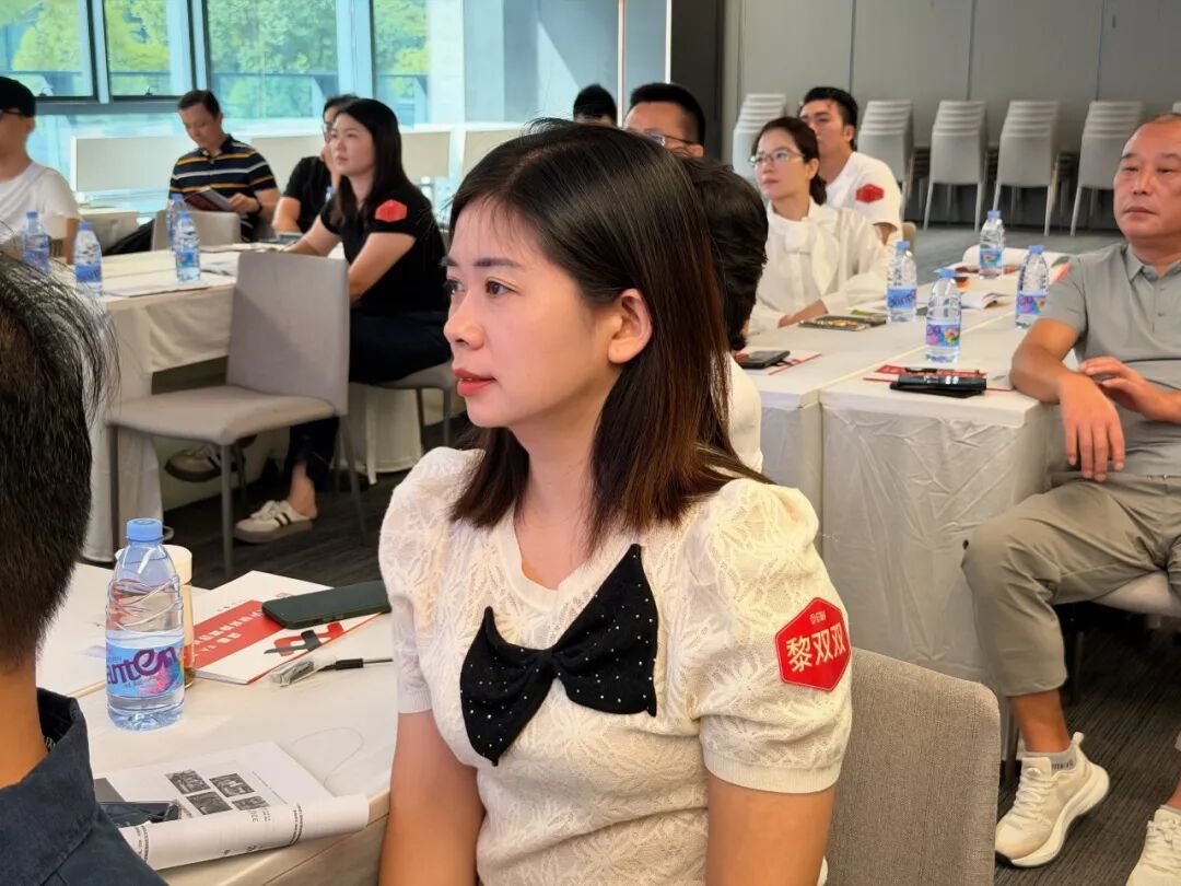 课堂笔记丨一个用38元门票做出27%复购率,一个跑遍全国说服老板再投1个亿:资产下行市场,谁在靠运营活下来?