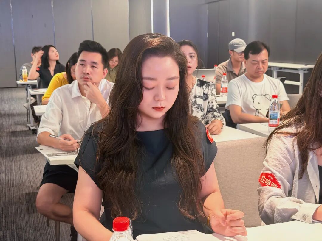 从“卖东西”到“赚信任”:6种社区商业新打法+3个避坑指南,看完少走3年弯路 - 图51