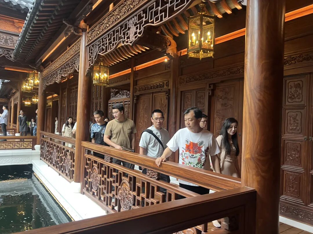 7个亿!三兄弟“扫货”广州顶豪,背后藏着什么财富密码? - 图5