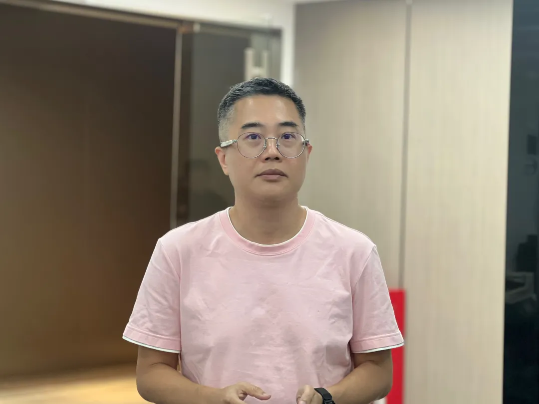 走进重启中的小洲艺术村：从“灰色桥底”到“绿色艺术长廊” - 图18