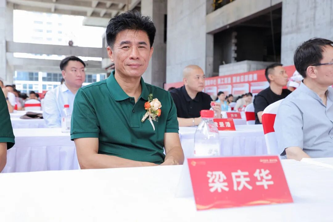封顶大吉!领云国际中心喜迎封顶,学加同学共鉴白云商务新封面! - 图11