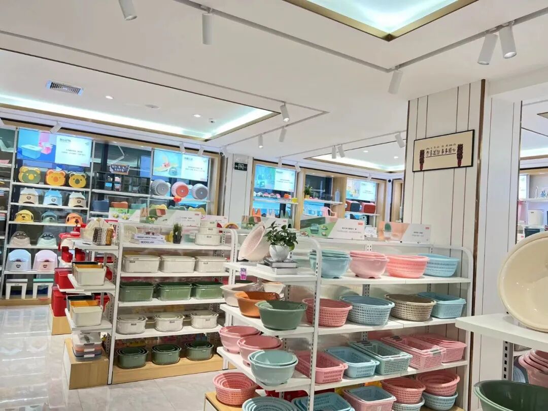 学员企业参访丨走进广东南国小商品城 - 图18