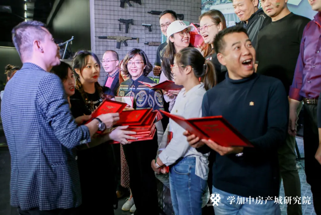 一场让人热血沸腾的毕业晚会:学加4期-5期毕业典礼顺利落幕 - 图38