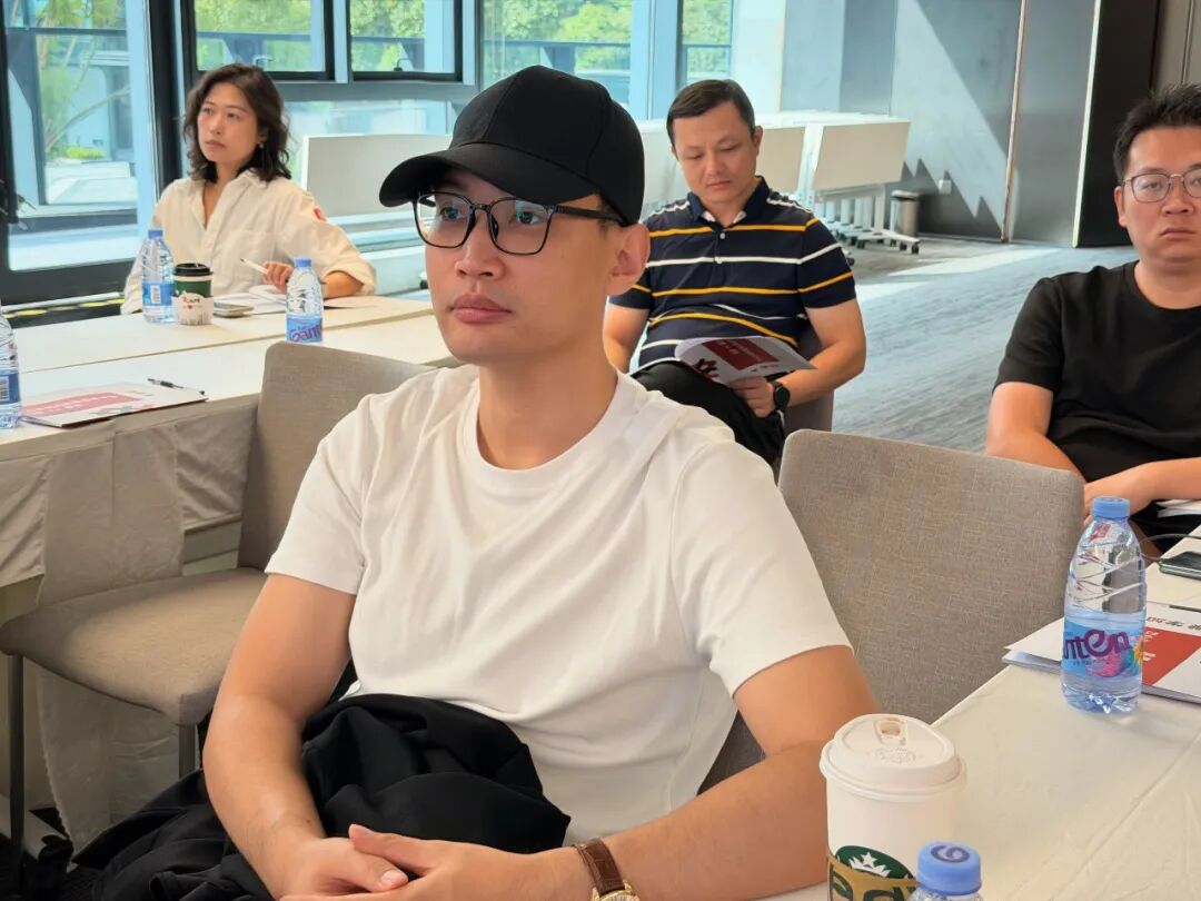 课堂笔记丨一个用38元门票做出27%复购率,一个跑遍全国说服老板再投1个亿:资产下行市场,谁在靠运营活下来?