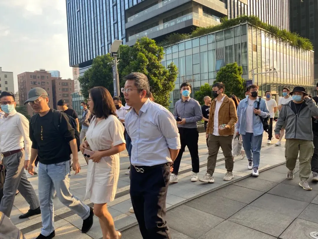 学加深圳同学会丨走进南山智园崇文园区、天安云谷参观学习 - 图15