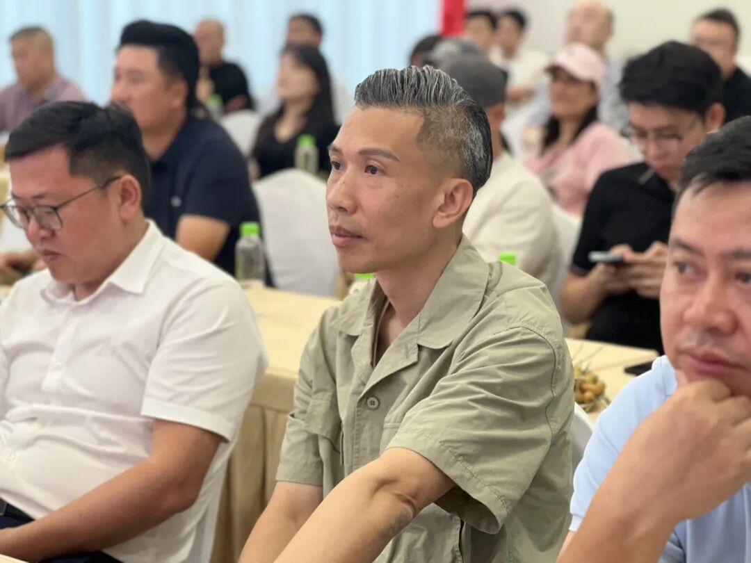 白云区同学会丨走进白云印象直播+产业园 - 图26