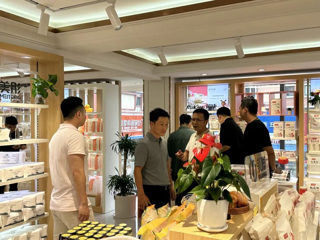 学员企业参访丨走进广东南国小商品城 - 图14