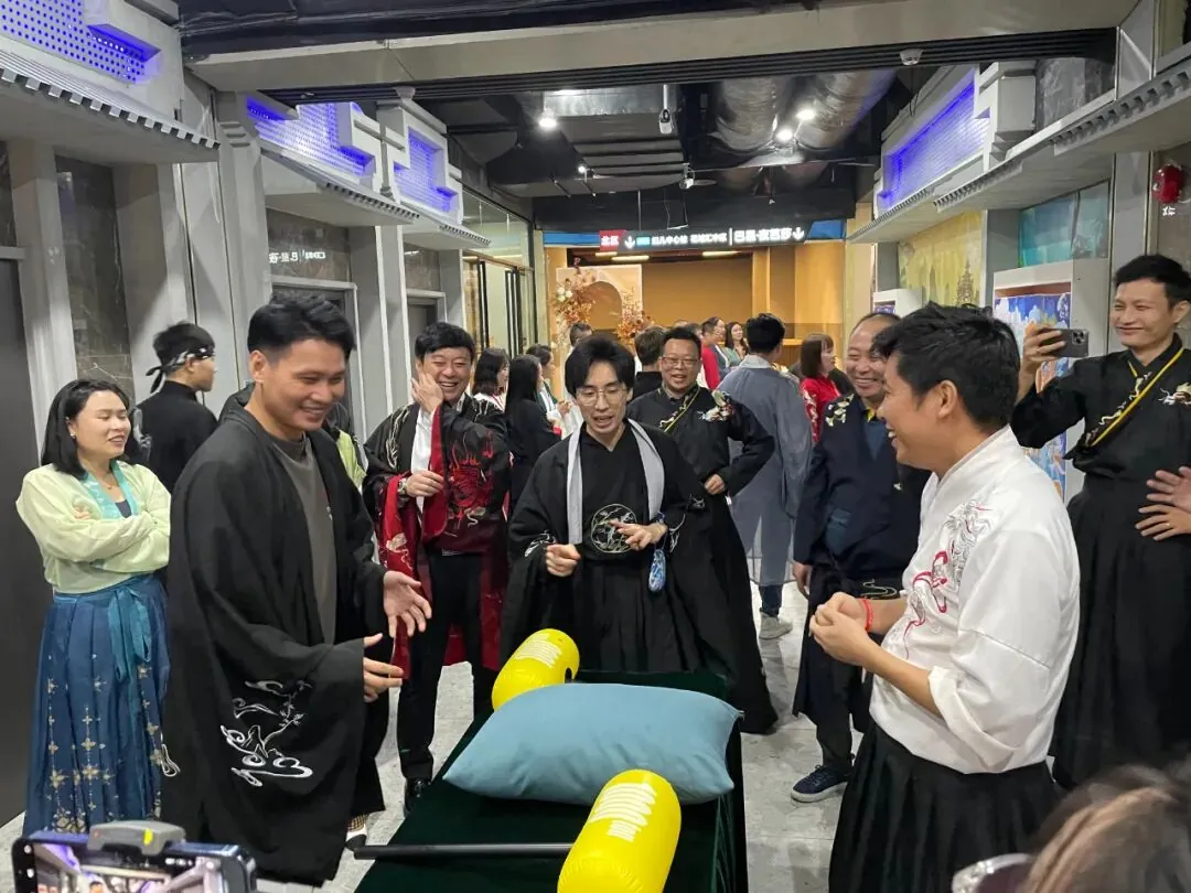 海珠区同学会活动 | 走进风·时宇互娱文创 - 图22