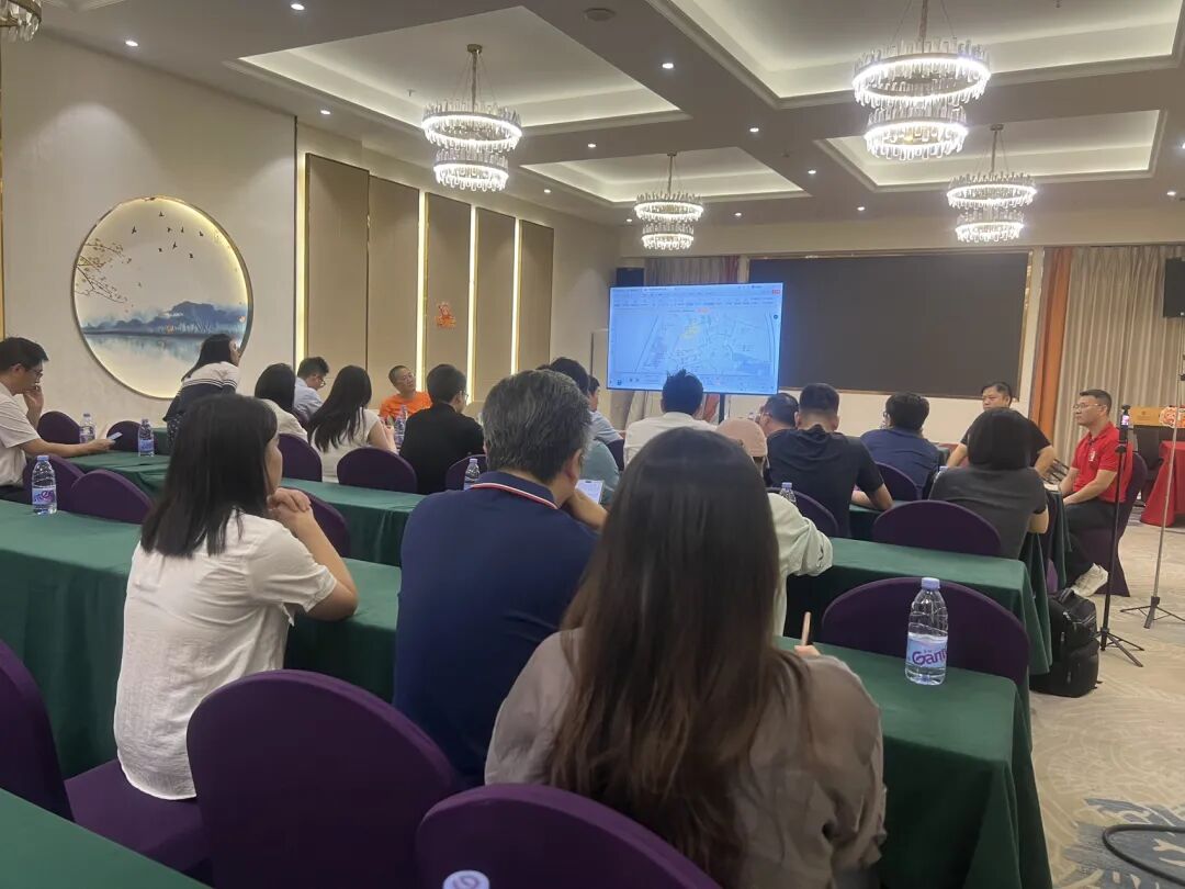 走进佛山博伯丽奥莱小镇 | 一场关于13万方商业改造的"头脑风暴" - 图7