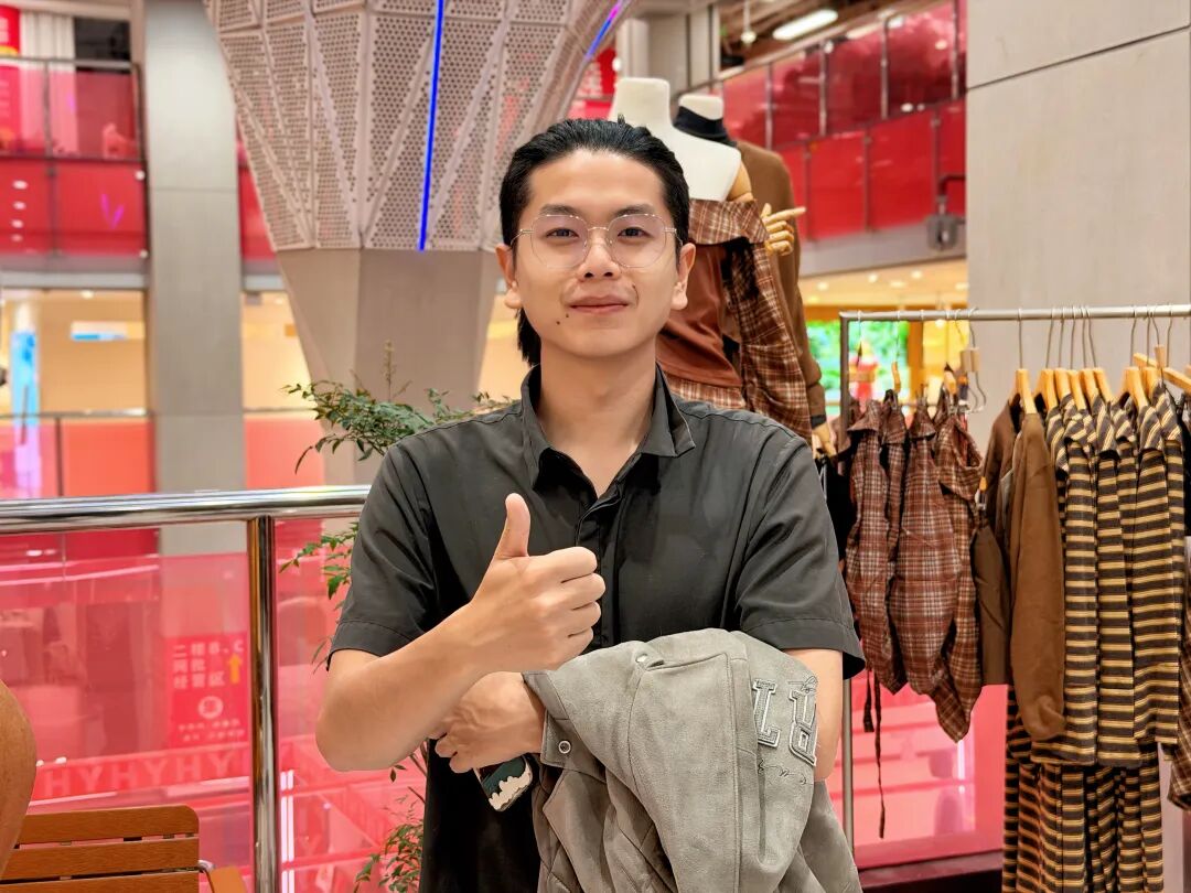 参访五号服装小镇,共探传统专业市场转型升级新路径 - 图8