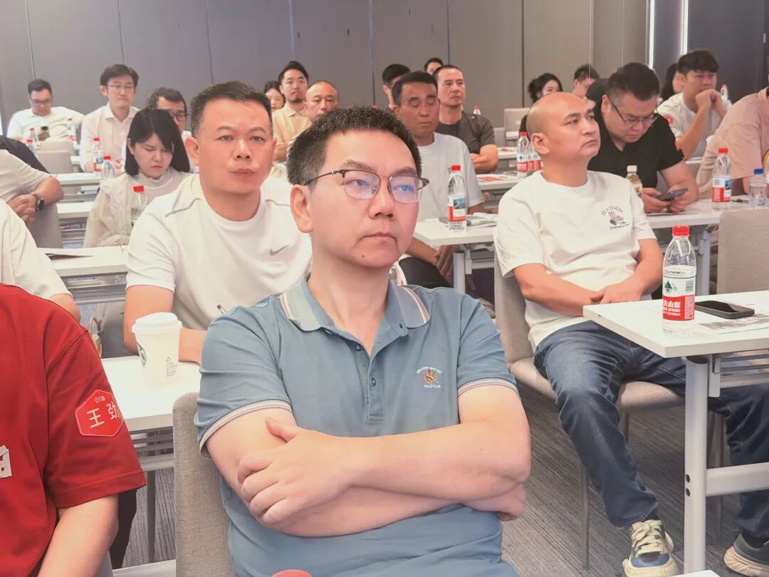从“卖东西”到“赚信任”：6种社区商业新打法+3个避坑指南，看完少走3年弯路 - 图40