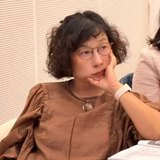 李巍