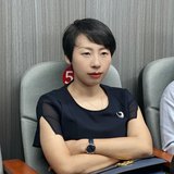 隆玲