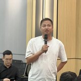 张伟平