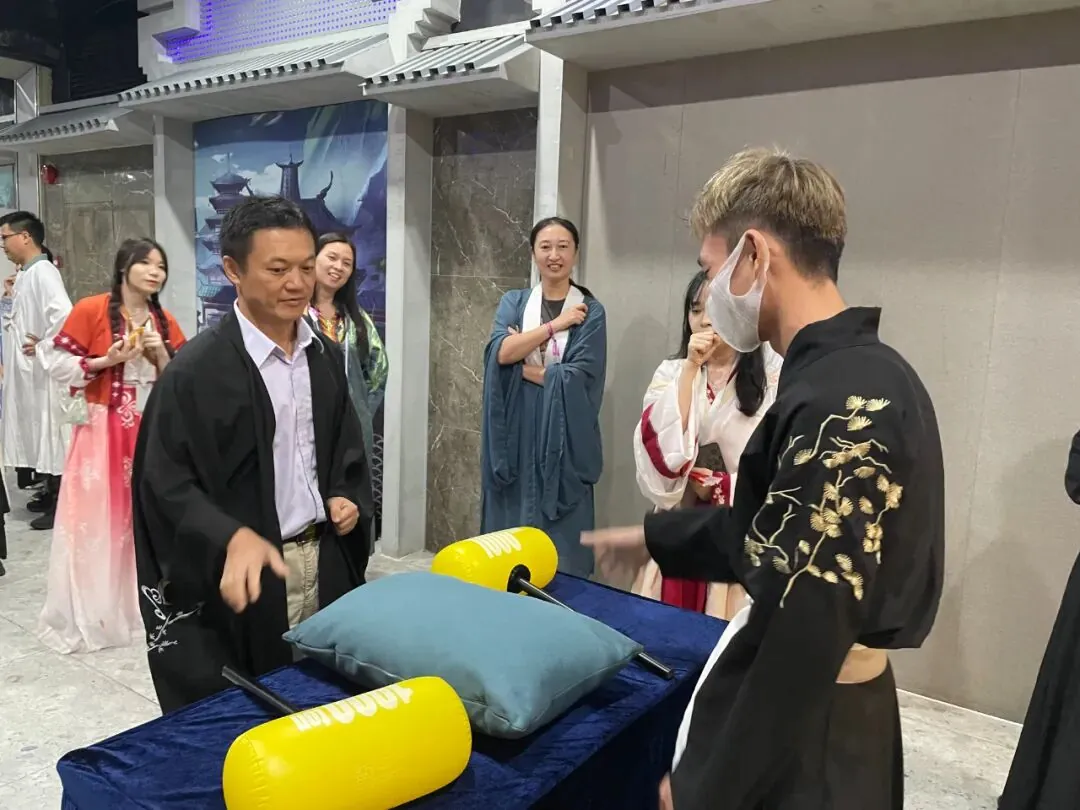 海珠区同学会活动 | 走进风·时宇互娱文创 - 图24