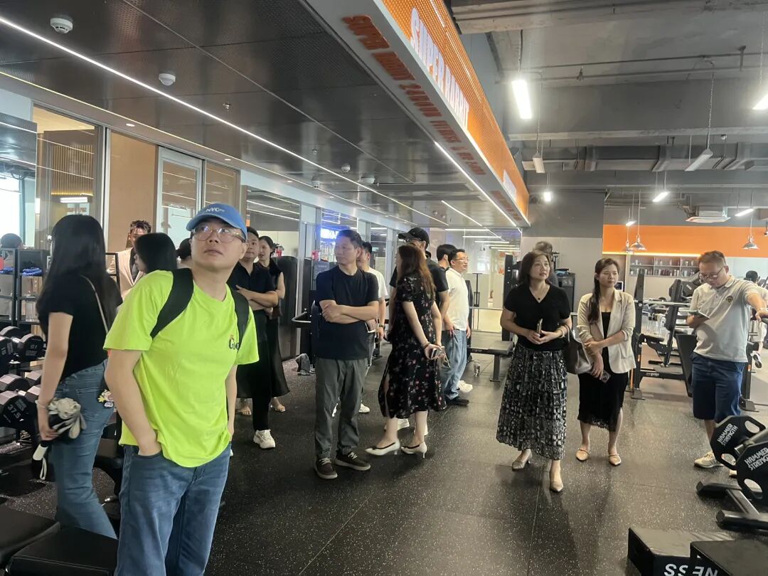 谁懂啊!在大沥这家酒店醒来,窗外就是摩天轮,下楼就能看展吃粤菜! - 图12