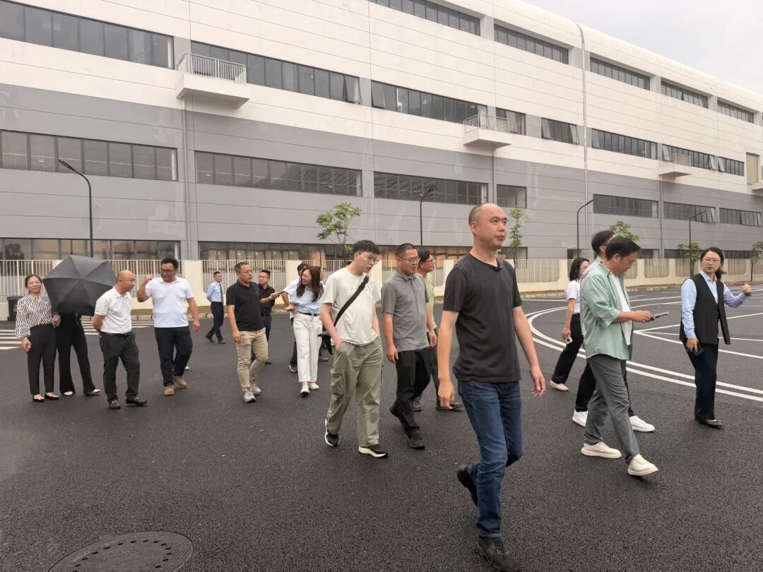 探秘未来工厂!增城同学会走进湾区智慧“巨无霸” - 图6