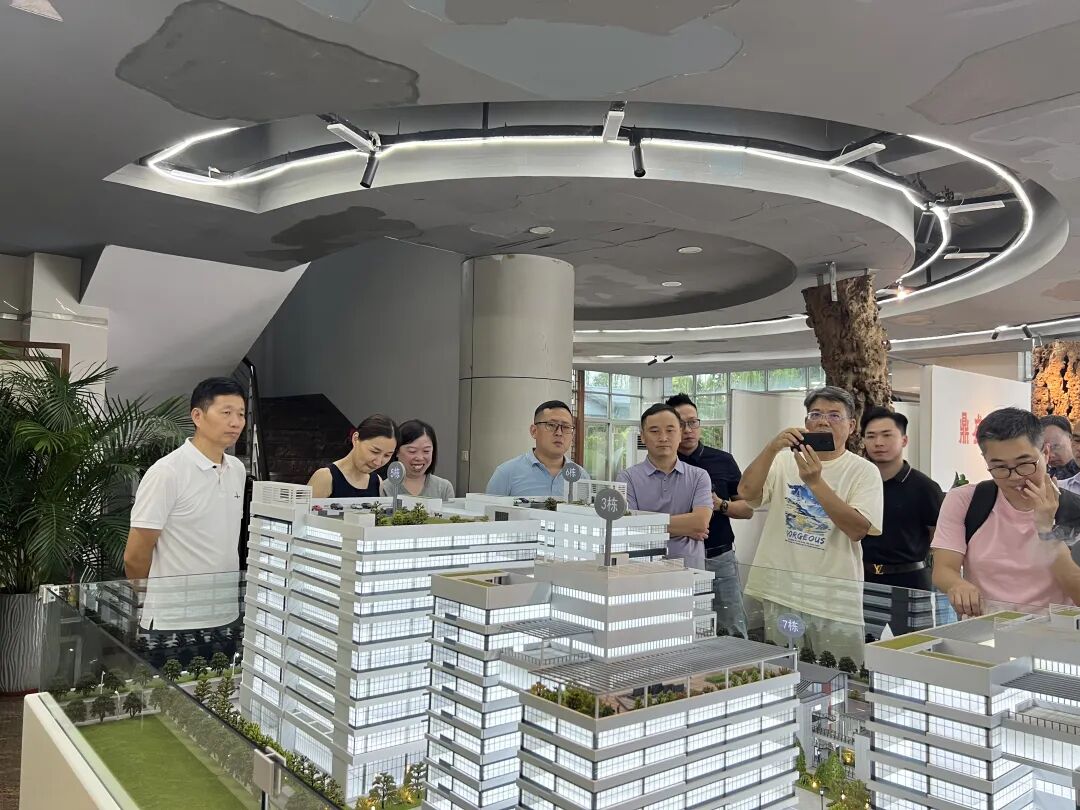 花都同学会丨走进鼎盛智谷 - 图6
