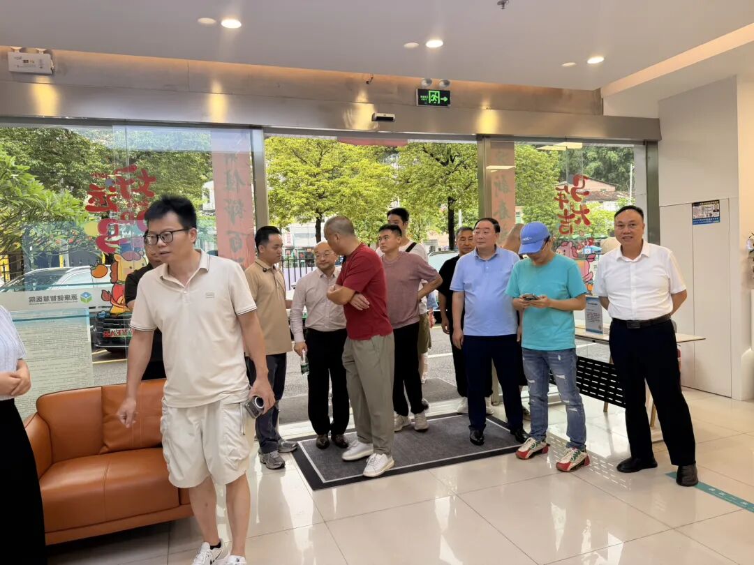别人招商,他“招壳”:空荡荡的互联网医院里,藏着最满的生意 - 图4