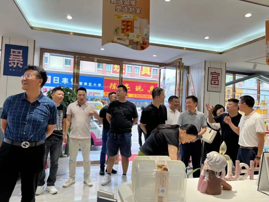 学员企业参访丨走进广东南国小商品城 - 图4