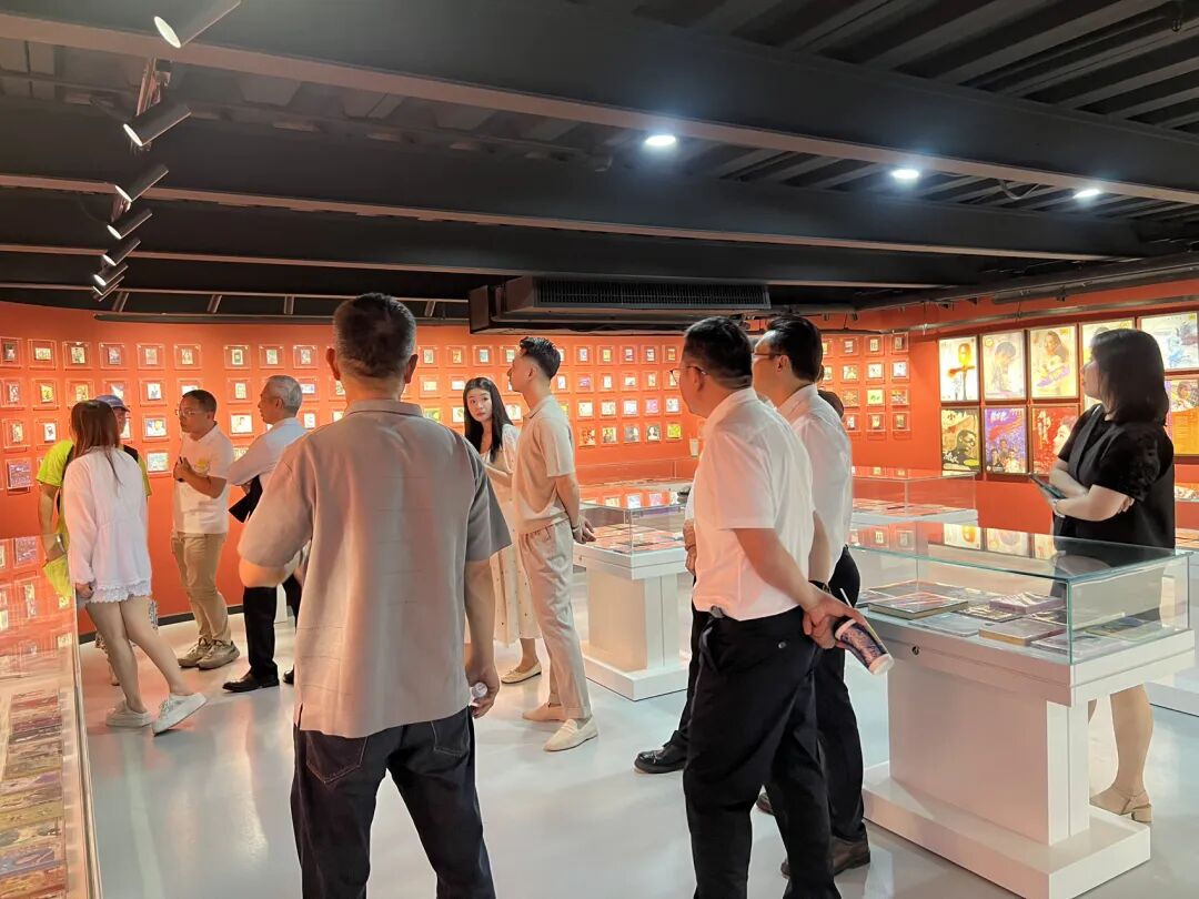 把商场变成“唱片机”?新月广场:在这里,逛街是种“沉浸式听歌” - 图14