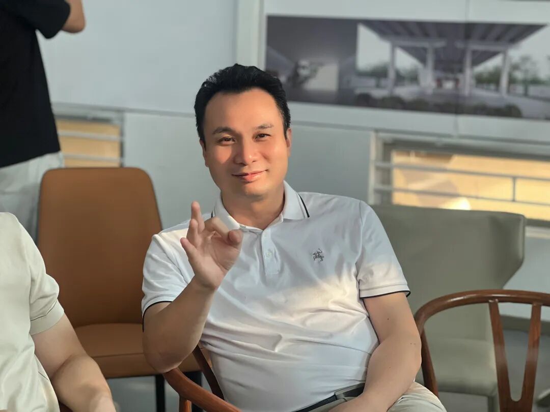 走进重启中的小洲艺术村：从“灰色桥底”到“绿色艺术长廊” - 图2